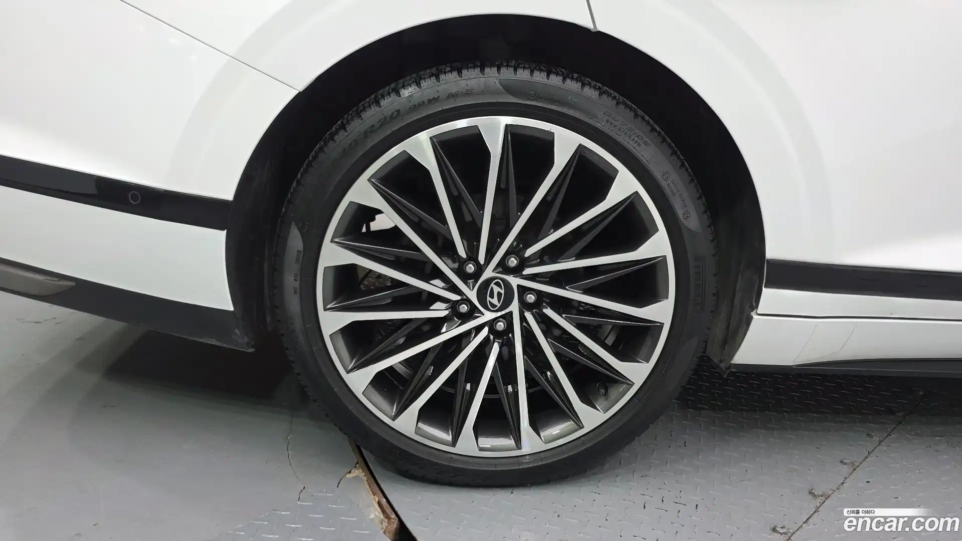 Grandeur Hyundai 2023.9-OUTER-005