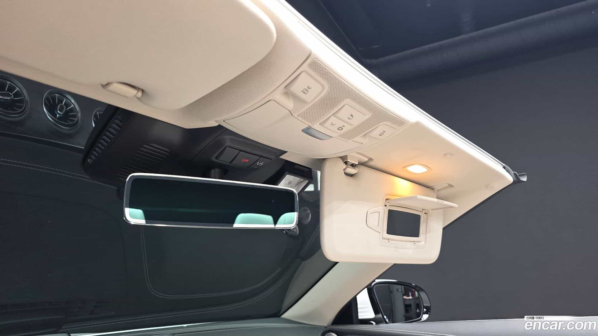 E-Class Mercedes-Benz 2021.2-OPTION-023