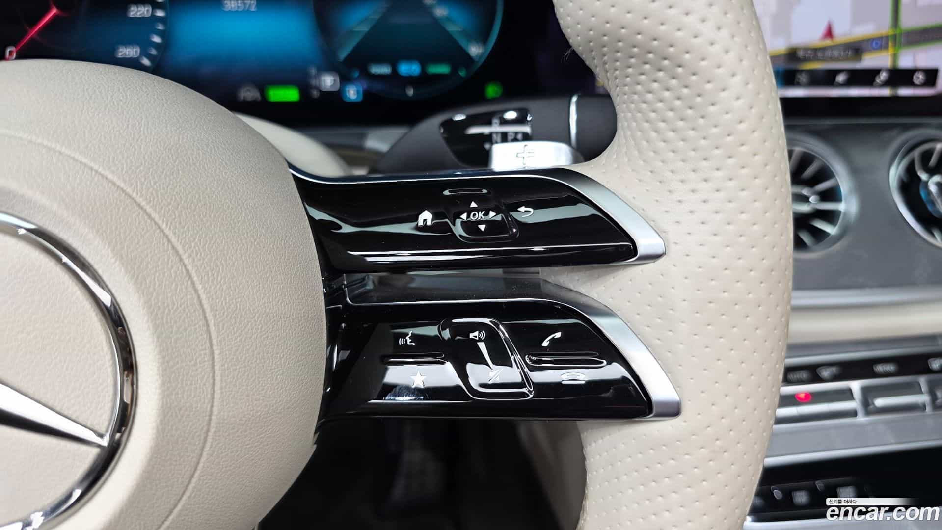 E-Class Mercedes-Benz 2021.2-OPTION-041