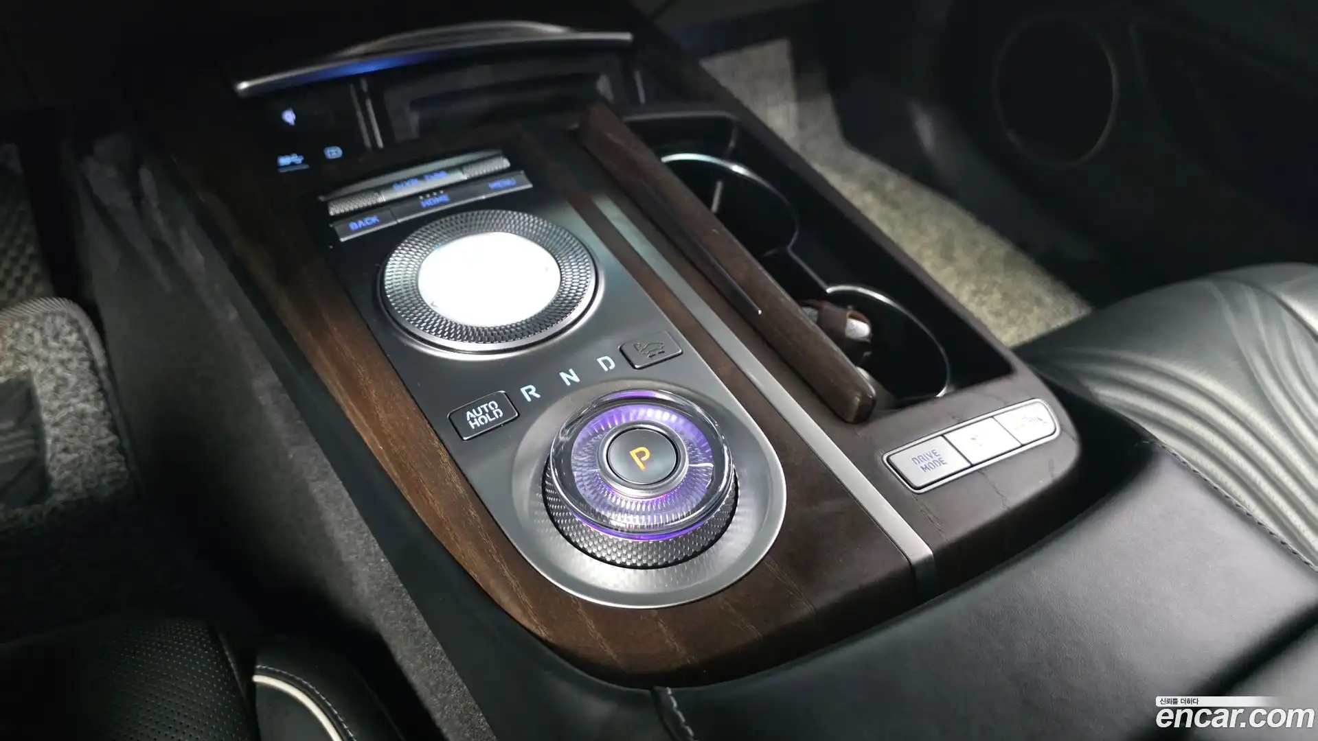G80 Genesis 2020.3-INNER-009