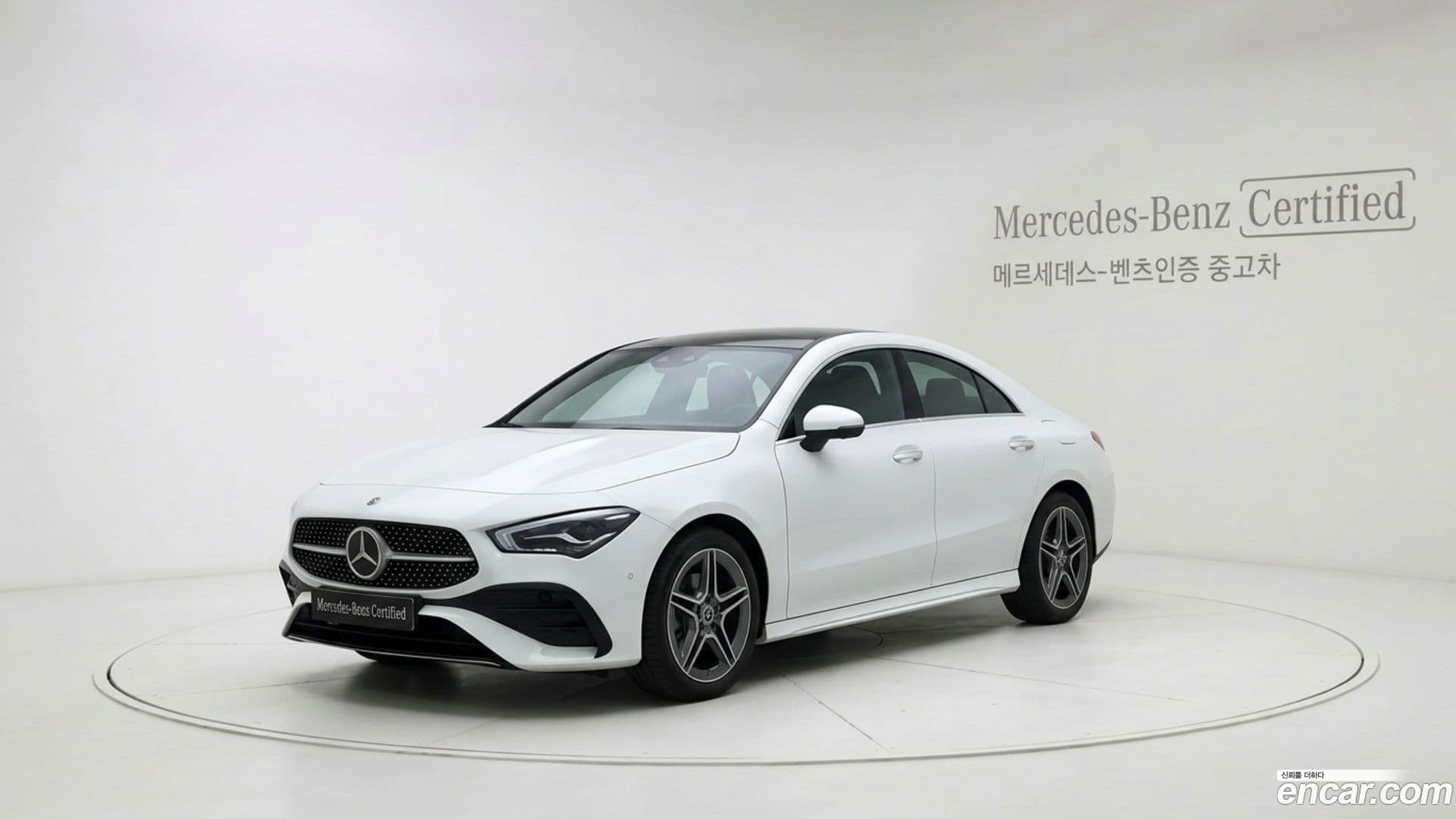 Main__Slider__Photo:CLA-Class Mercedes-Benz 2025.4-0