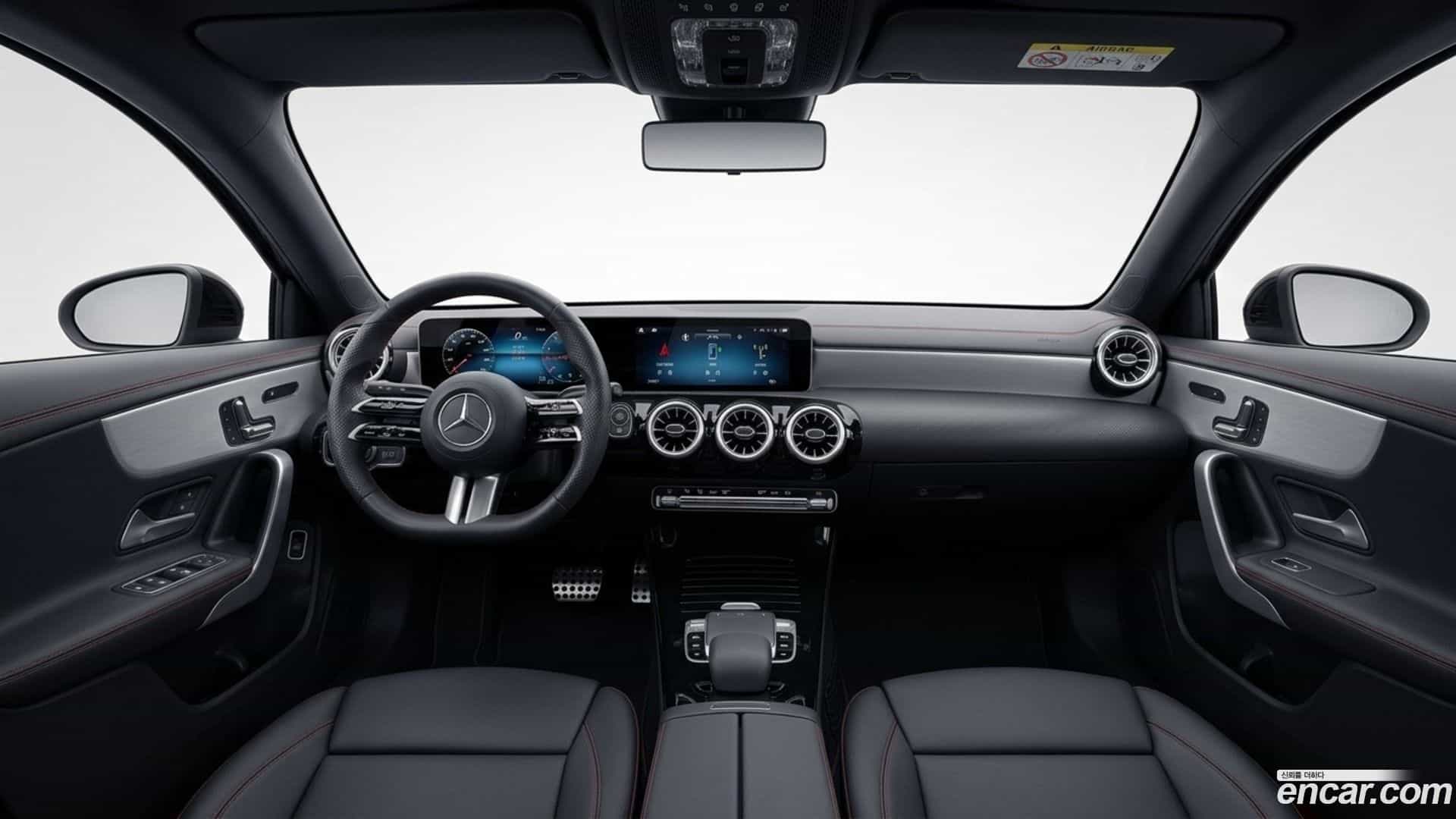 CLA-Class Mercedes-Benz 2025.4-INNER-007