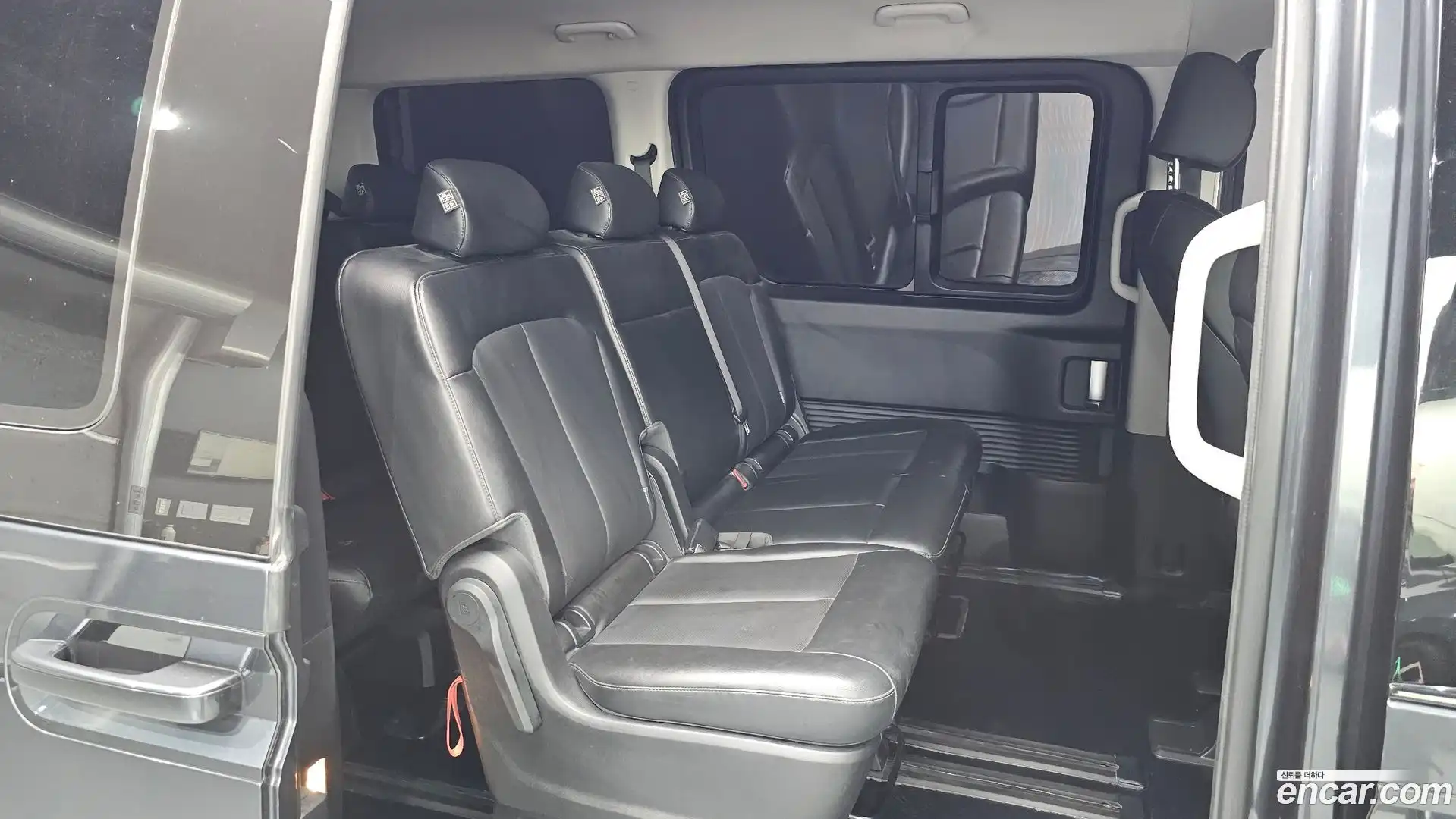 Staria Hyundai 2021.9-OPTION-015
