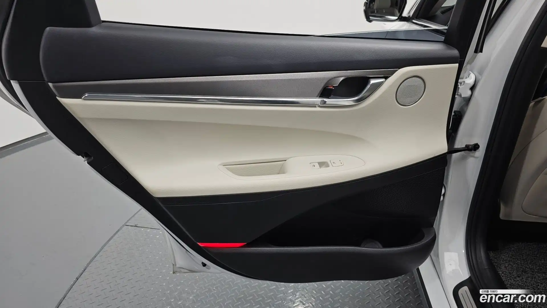Grandeur Hyundai 2021.11-INNER-035