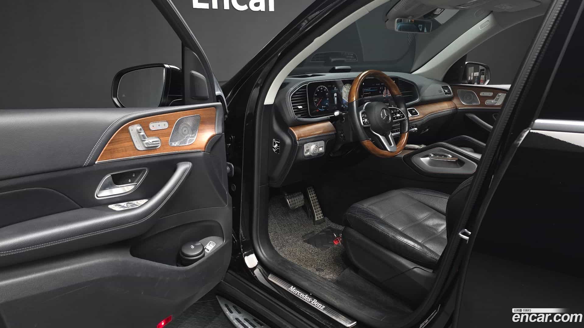 GLS-Class Mercedes-Benz 2020.11-INNER-010