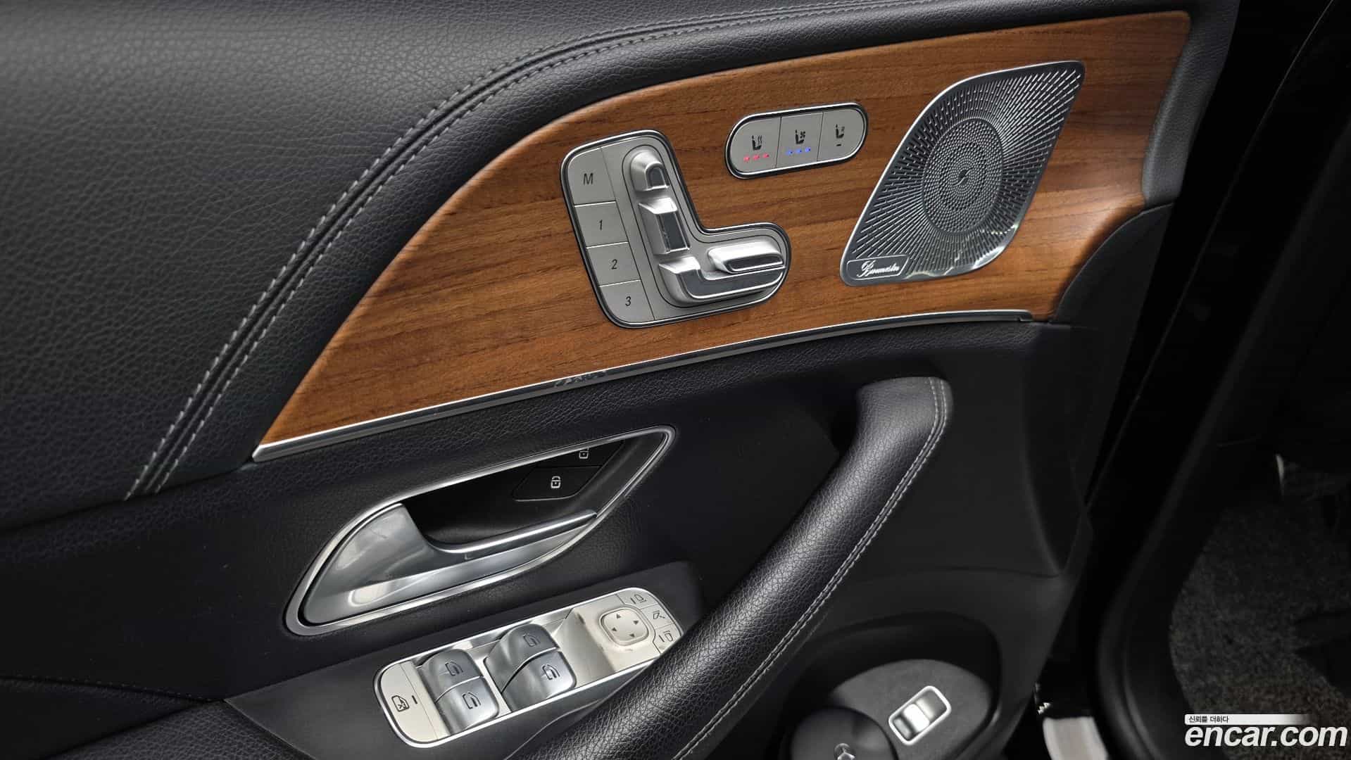 GLS-Class Mercedes-Benz 2020.11-OPTION-040