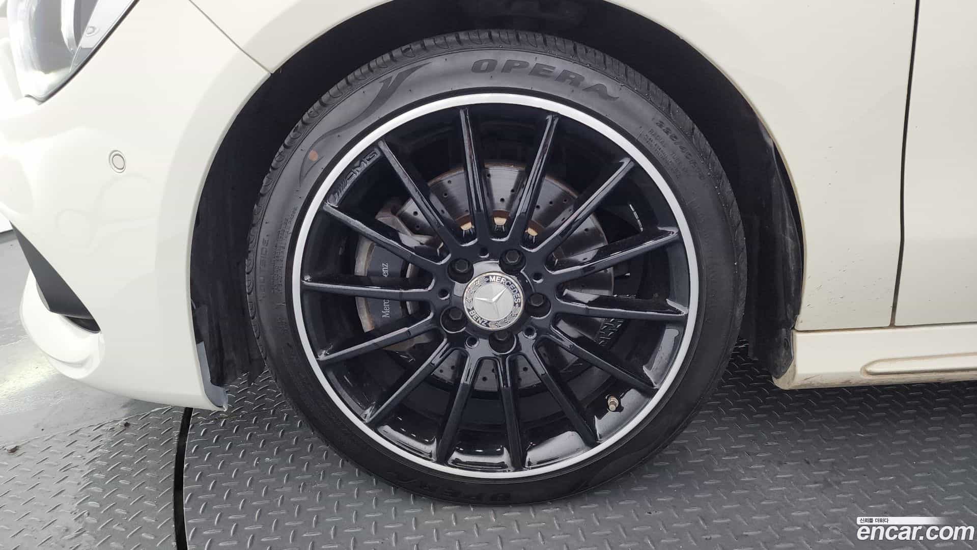 CLA-Class Mercedes-Benz 2017.5-OUTER-005