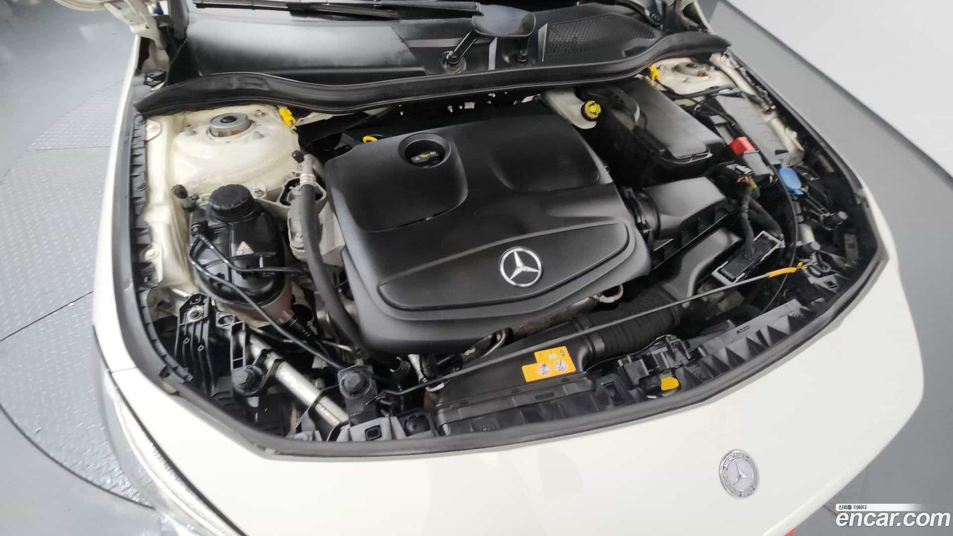 CLA-Class Mercedes-Benz 2017.5-OUTER-006