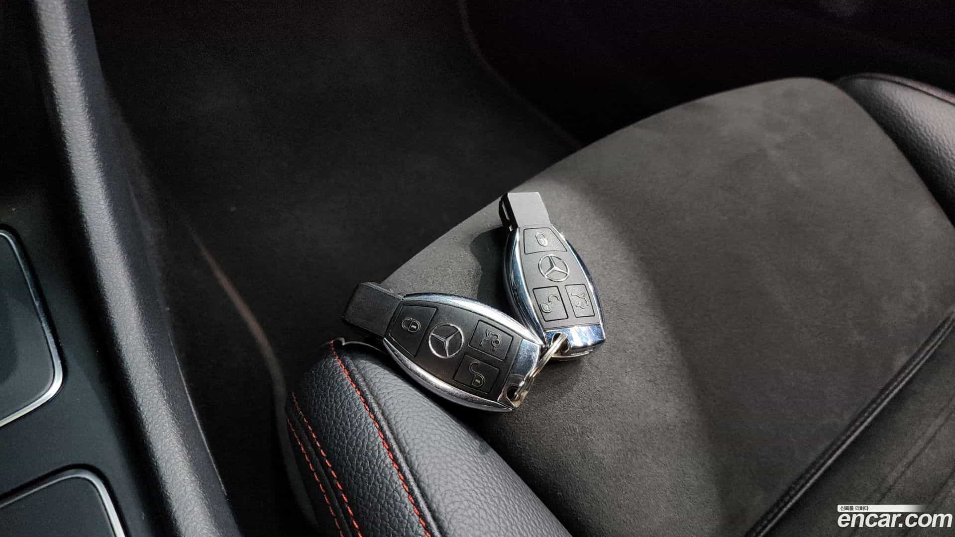 CLA-Class Mercedes-Benz 2017.5-OPTION-019