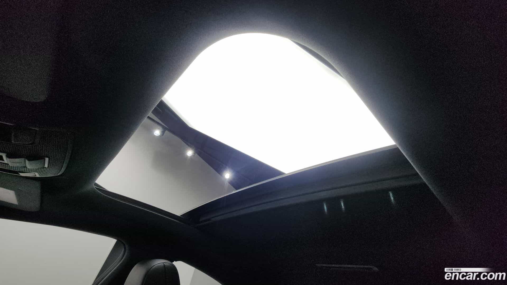 CLA-Class Mercedes-Benz 2017.5-OPTION-020
