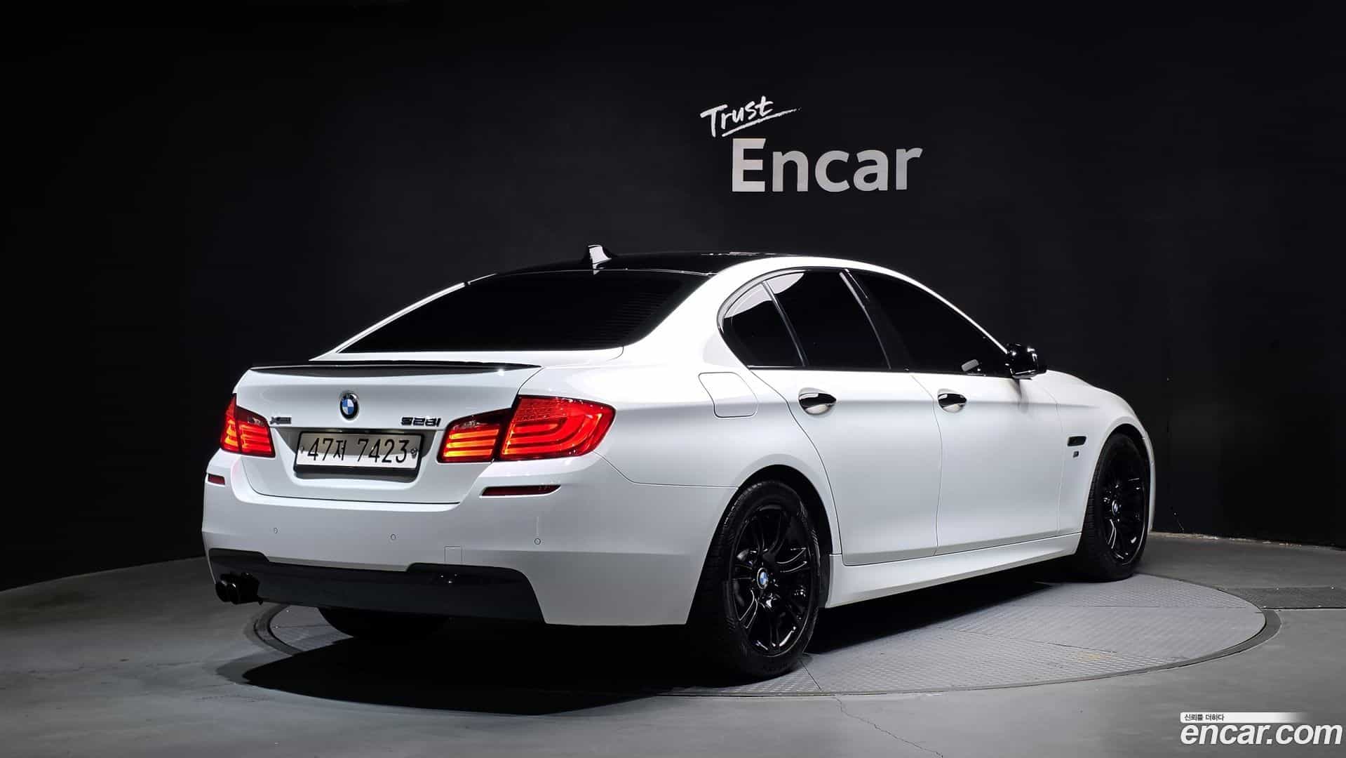 5-Series BMW 2013.5-OUTER-002