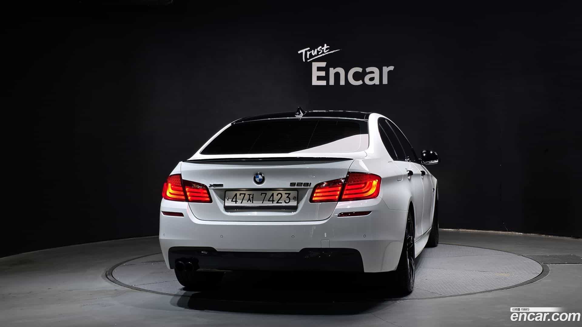 5-Series BMW 2013.5-OUTER-004