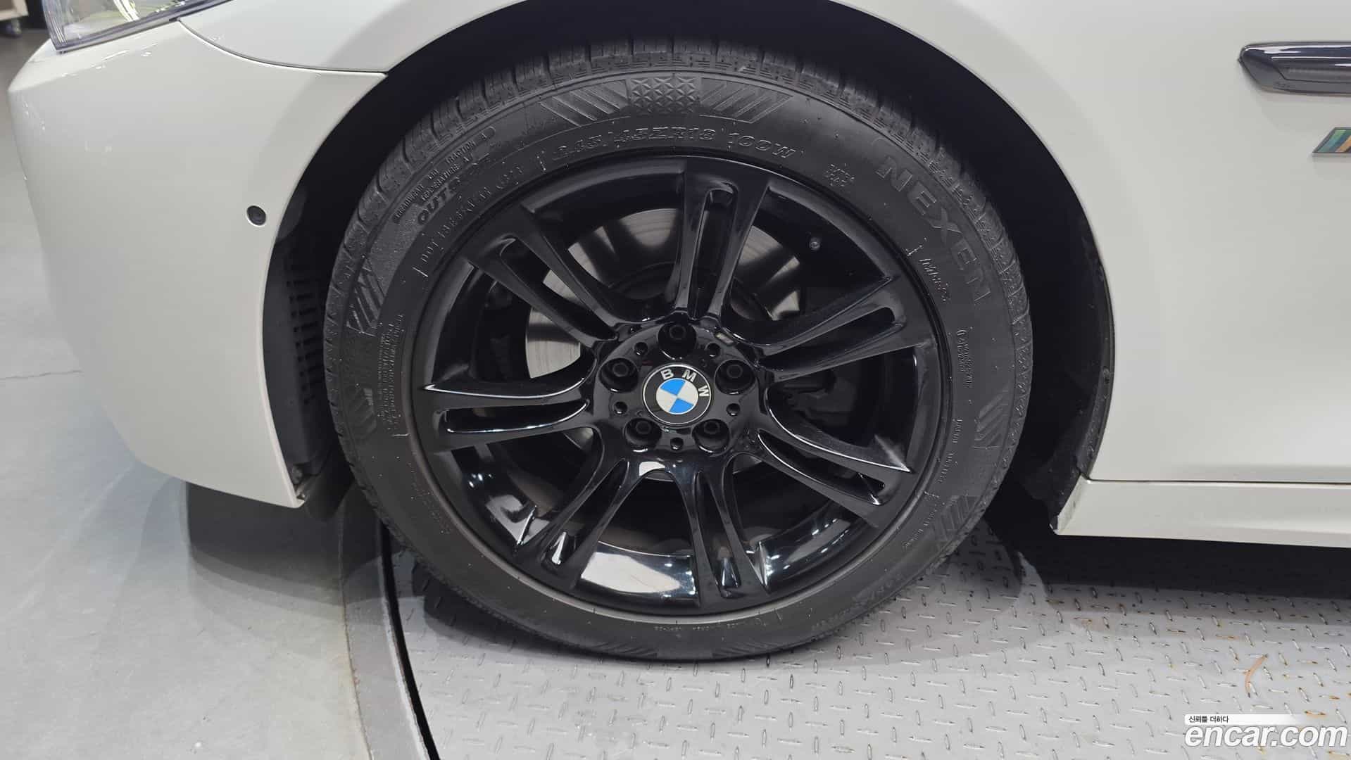 5-Series BMW 2013.5-OUTER-005
