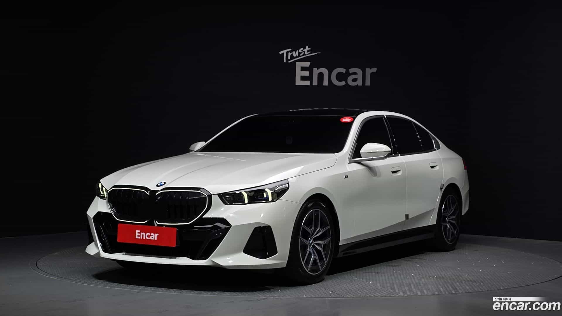 5-Series BMW 2024.1-OUTER-001