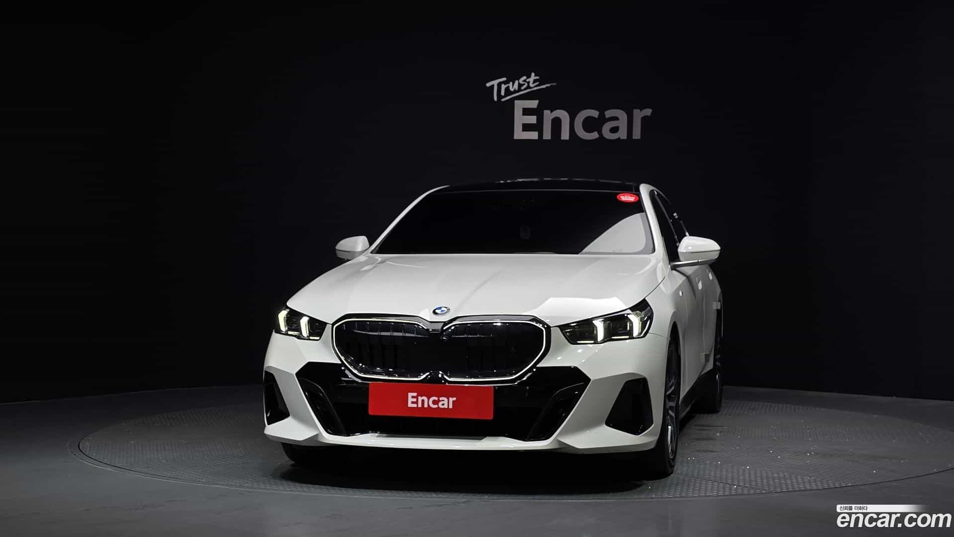 5-Series BMW 2024.1-OUTER-003