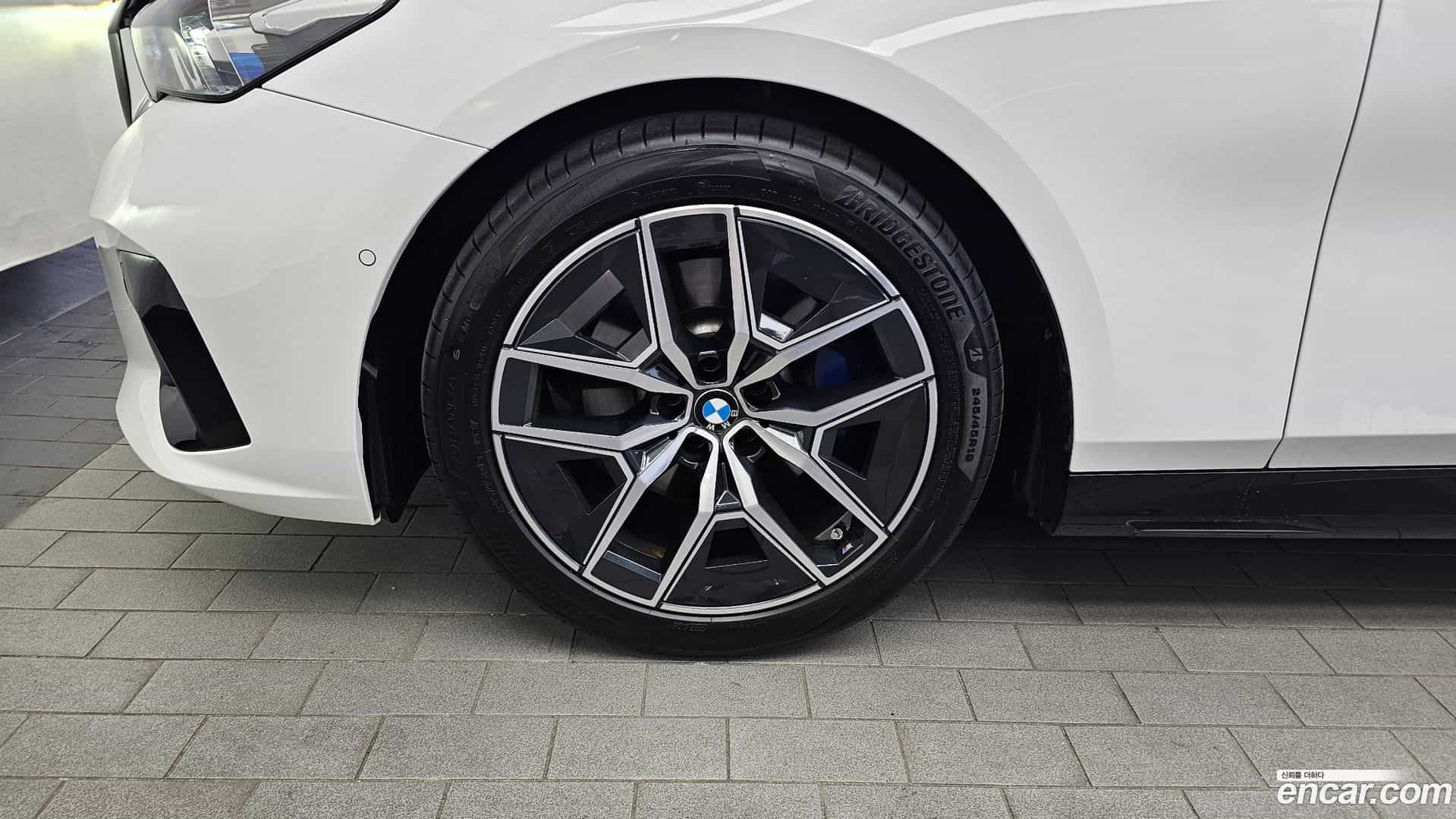 5-Series BMW 2024.1-OUTER-005
