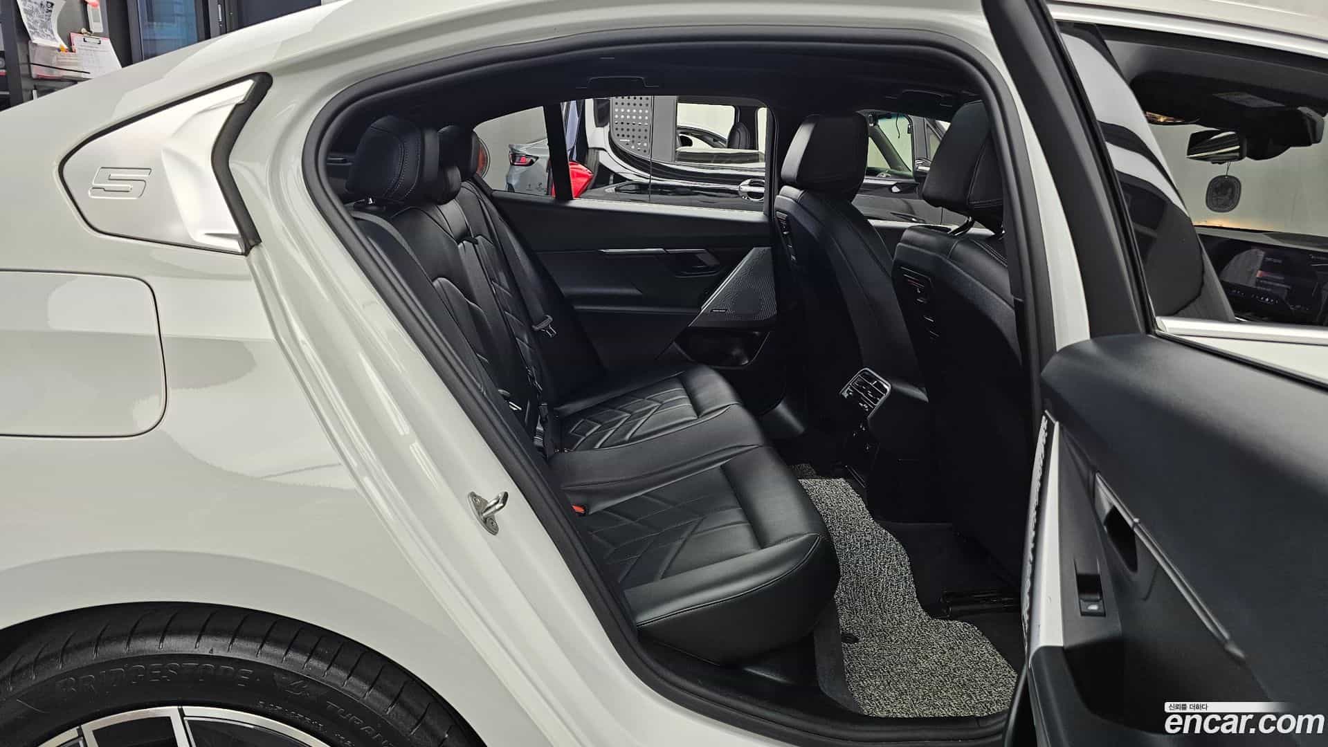 5-Series BMW 2024.1-OPTION-016