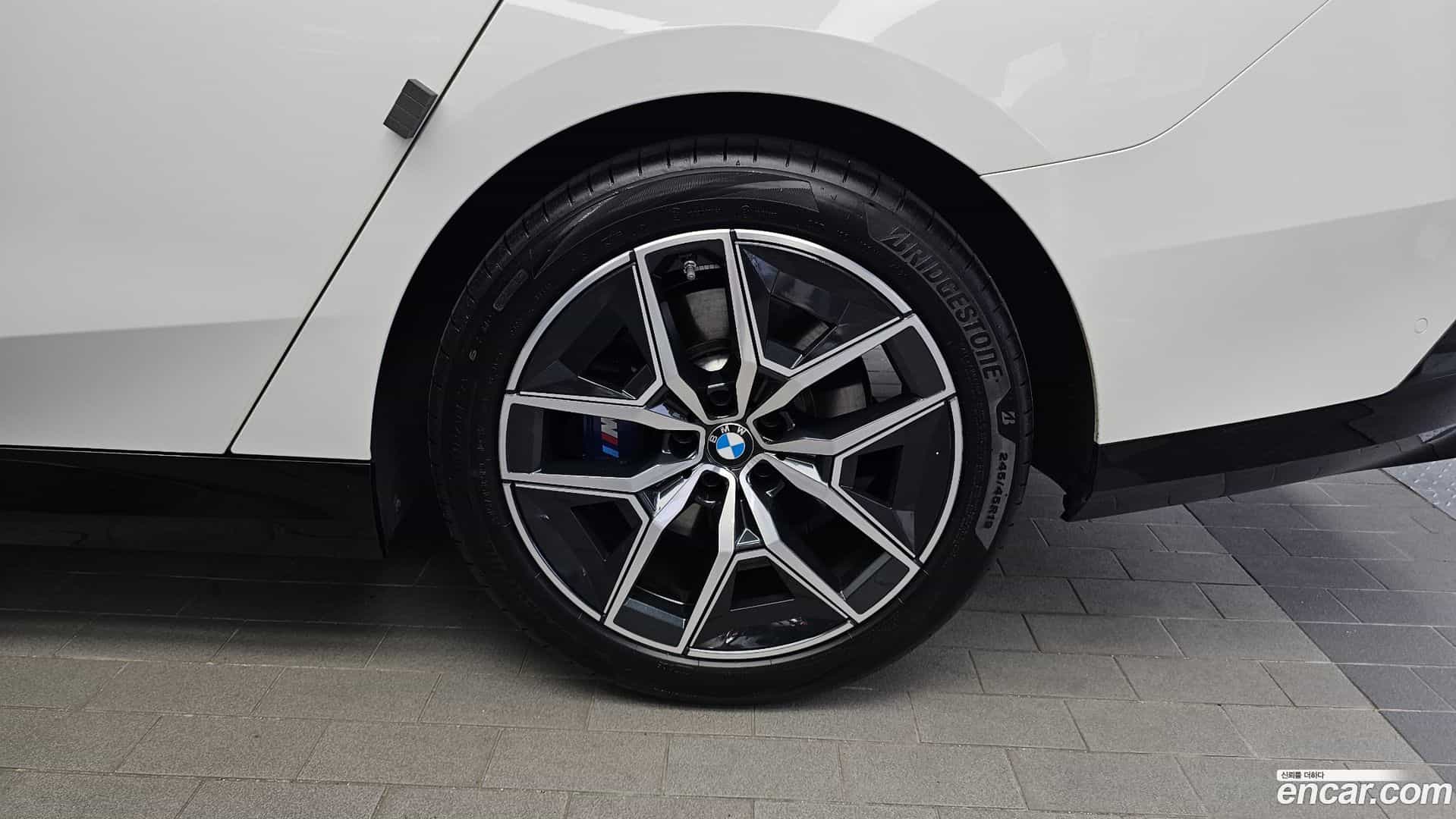 5-Series BMW 2024.1-OUTER-031