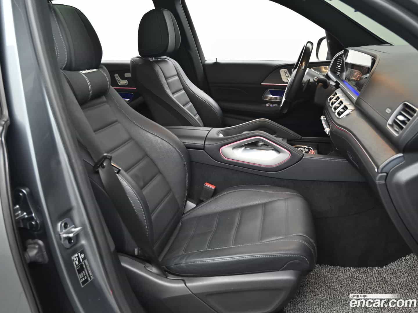 GLS-Class Mercedes-Benz 2022.0-INNER-010