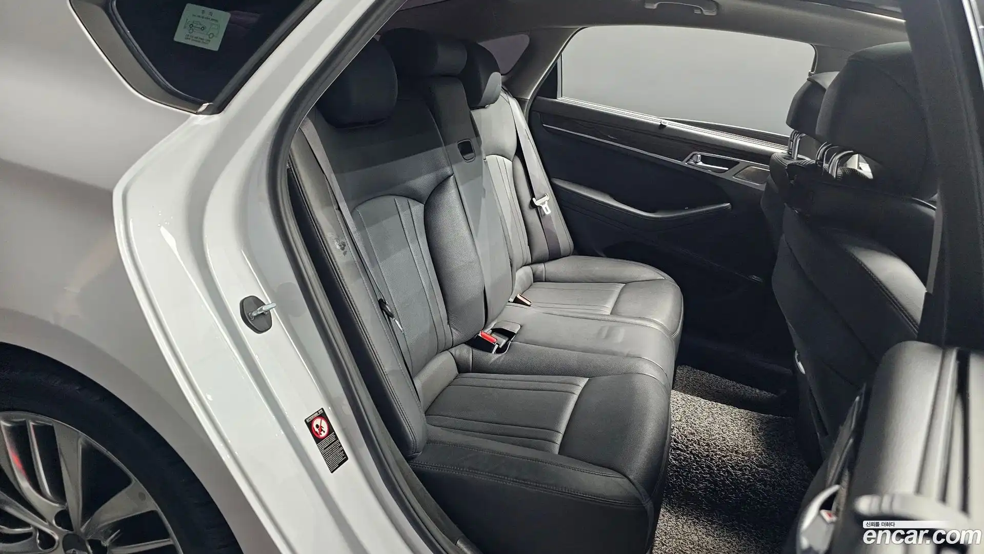G80 Genesis 2019.5-OPTION-015