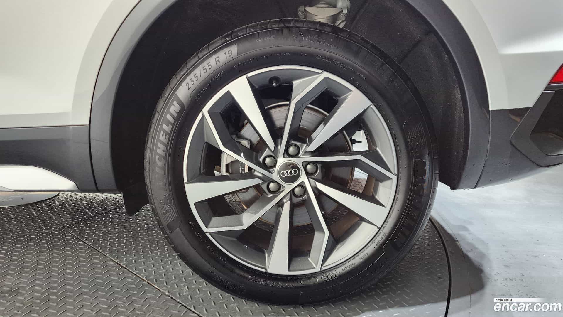 Q5 Audi 2023.8-OUTER-031