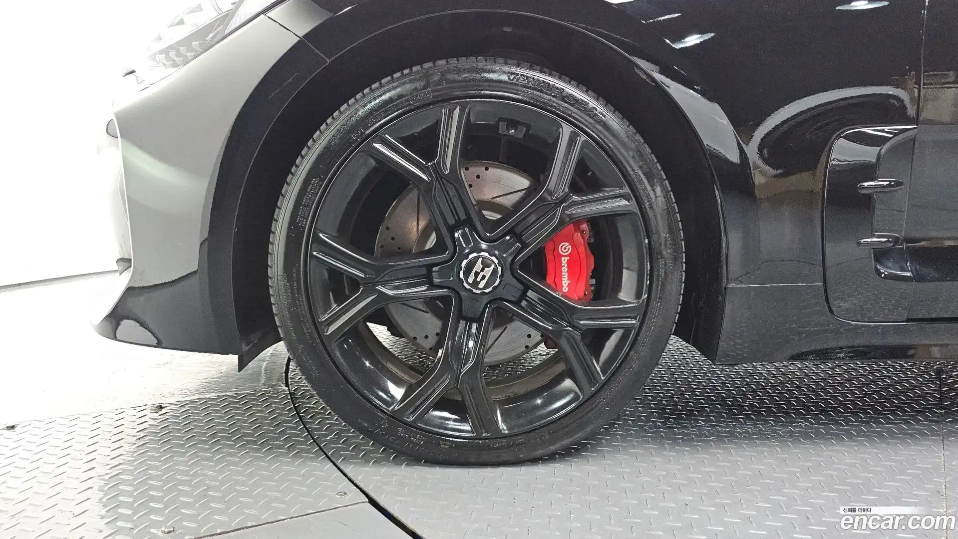 Stinger Kia 2018.10-OUTER-005