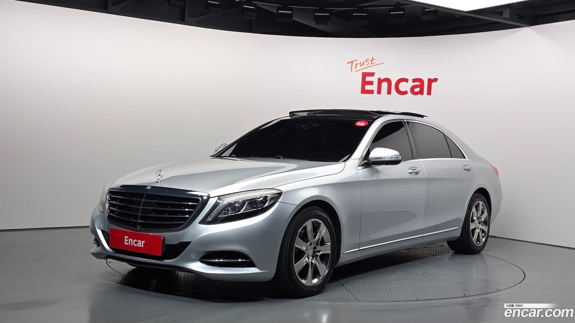 Main__Slider__Photo:S-Class Mercedes-Benz 2015.11-0