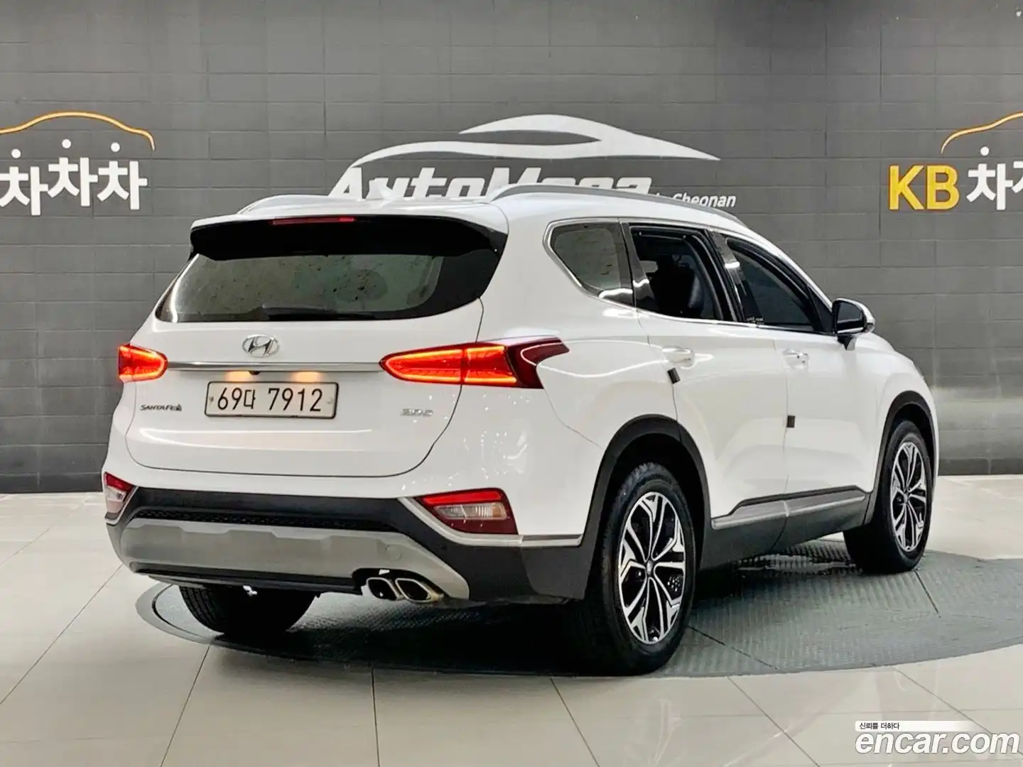 Santafe Hyundai 2019.7-OUTER-002