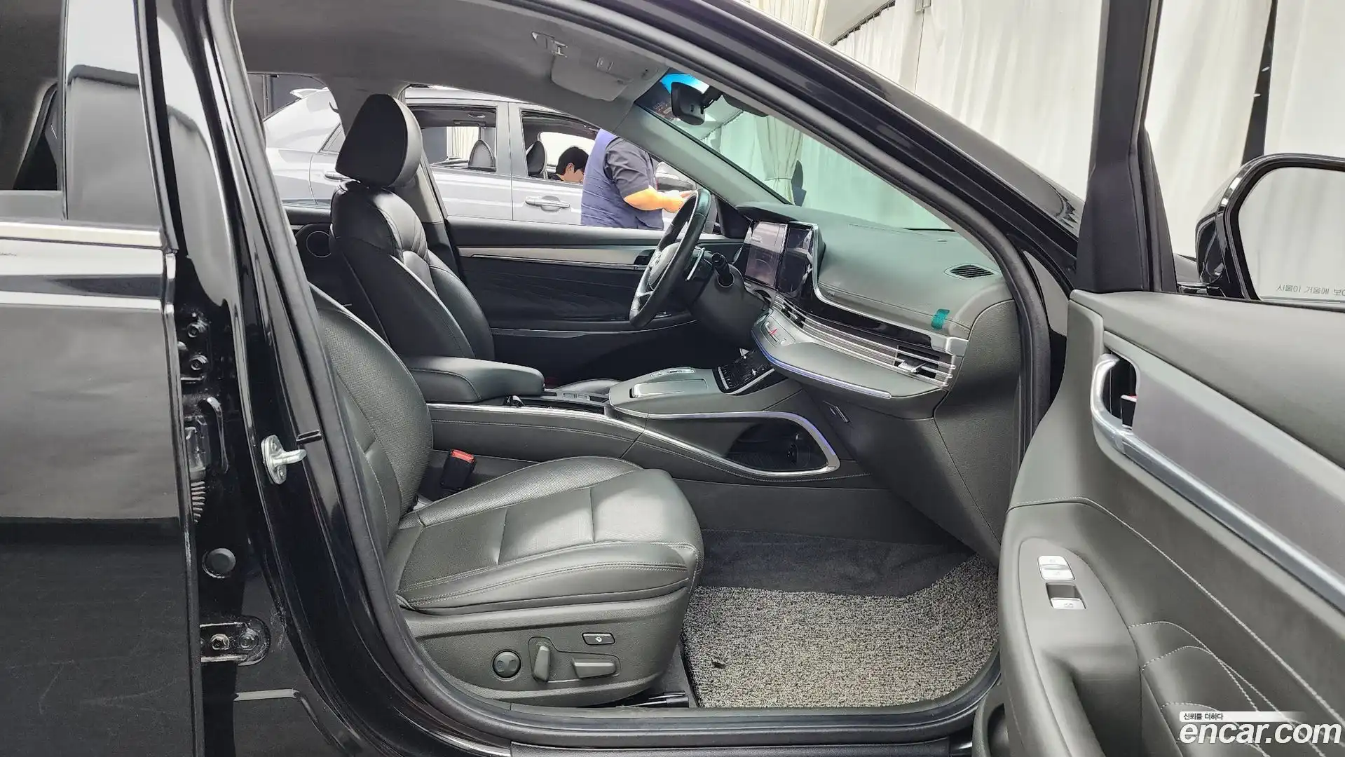 Grandeur Hyundai 2020.3-OPTION-015