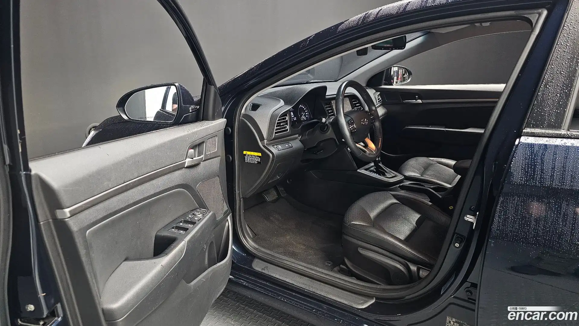 AVANTE Hyundai 2018.8-INNER-010