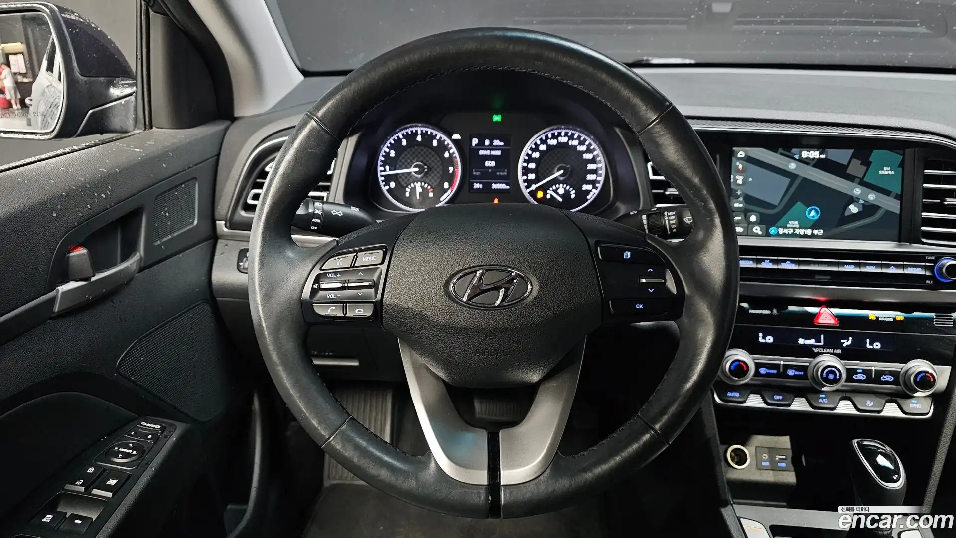 AVANTE Hyundai 2018.8-OPTION-017