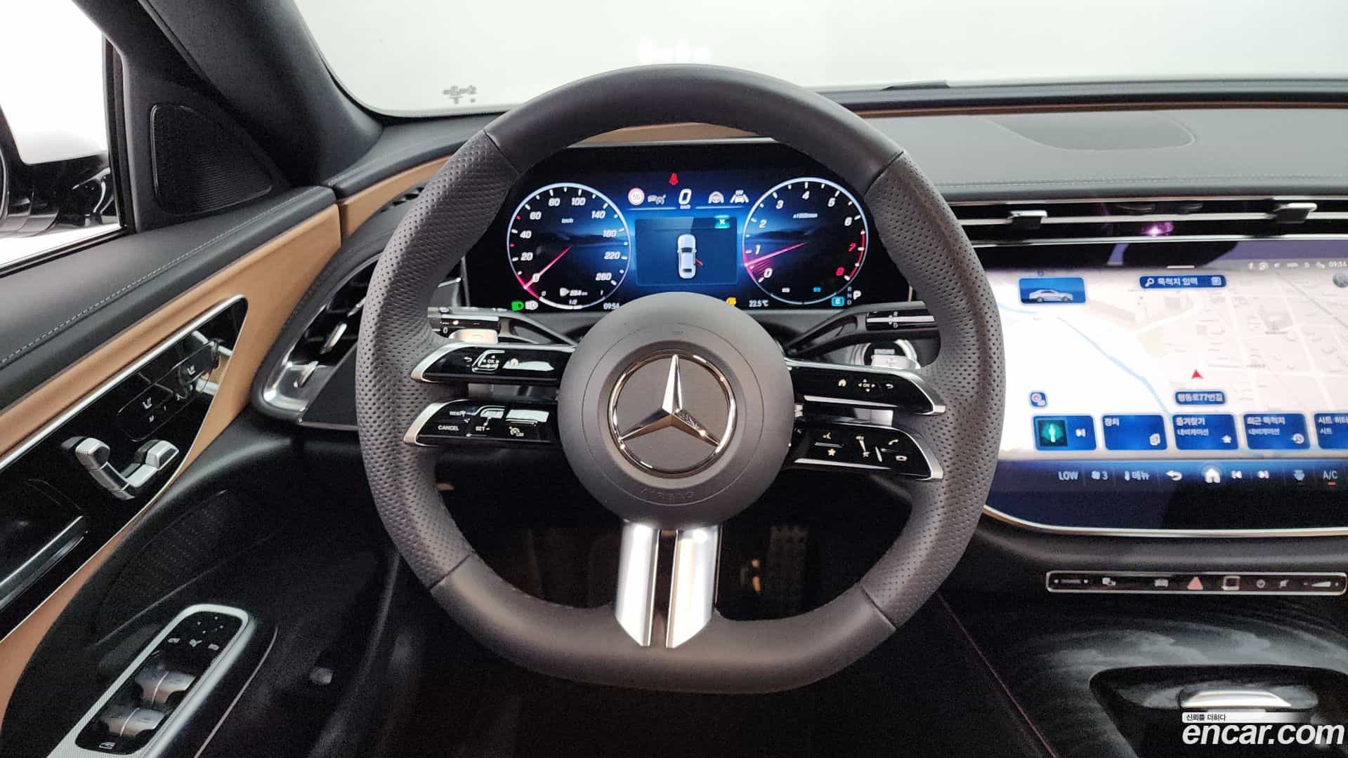 E-Class Mercedes-Benz 2025.10-OPTION-019