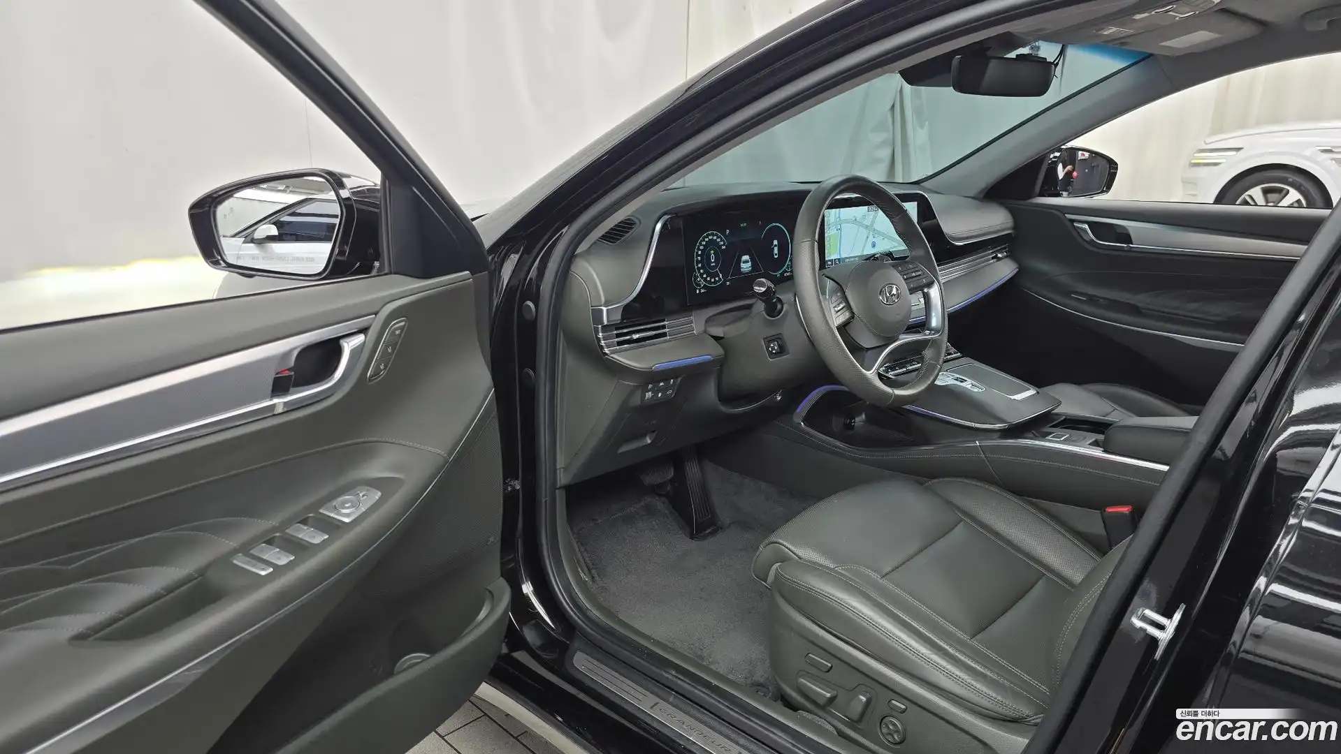 Grandeur Hyundai 2022.5-INNER-010