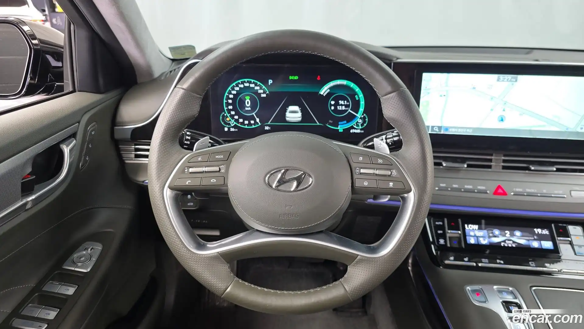 Grandeur Hyundai 2022.5-OPTION-016