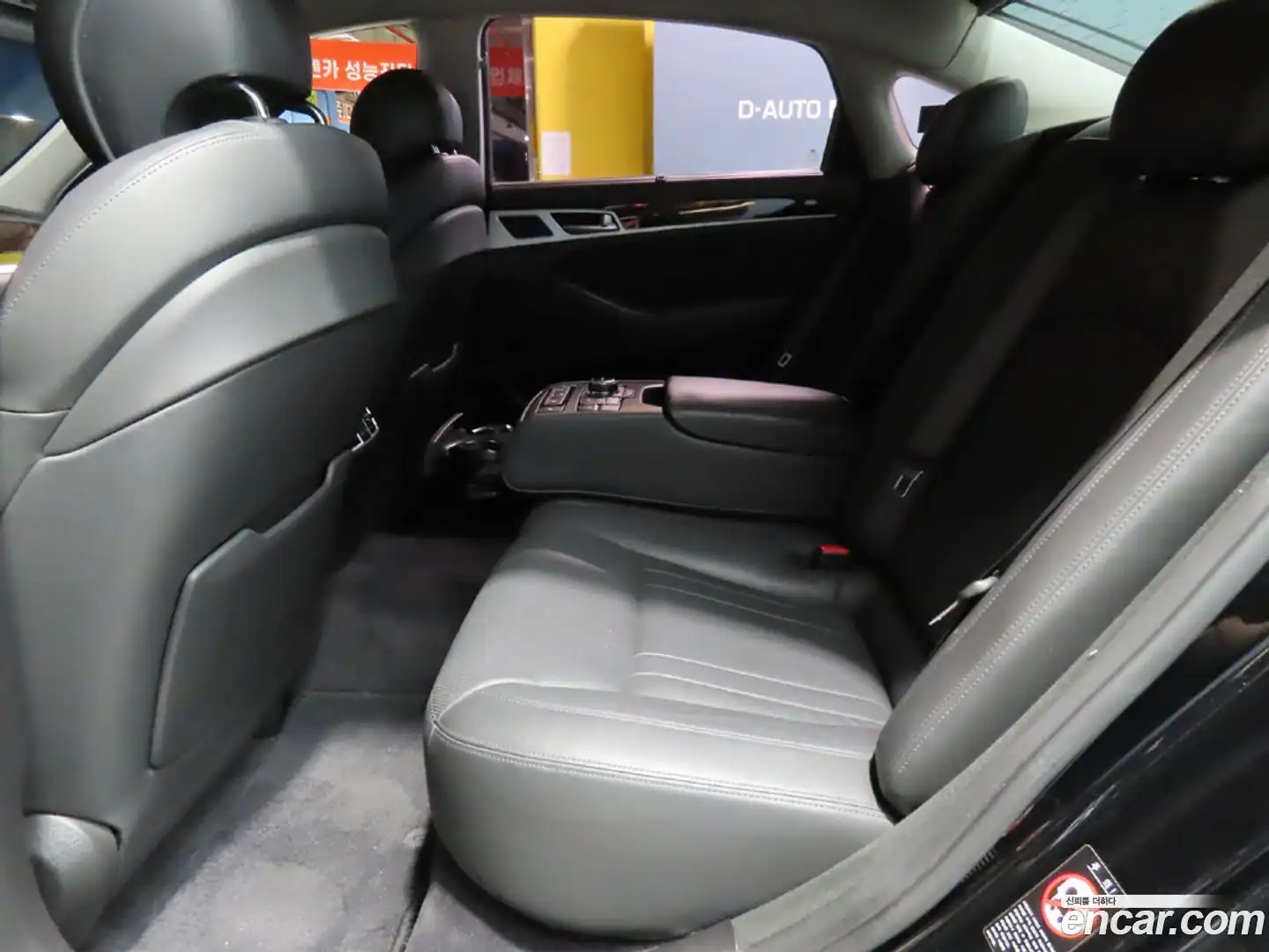 Genesis Hyundai 2014.10-INNER-007