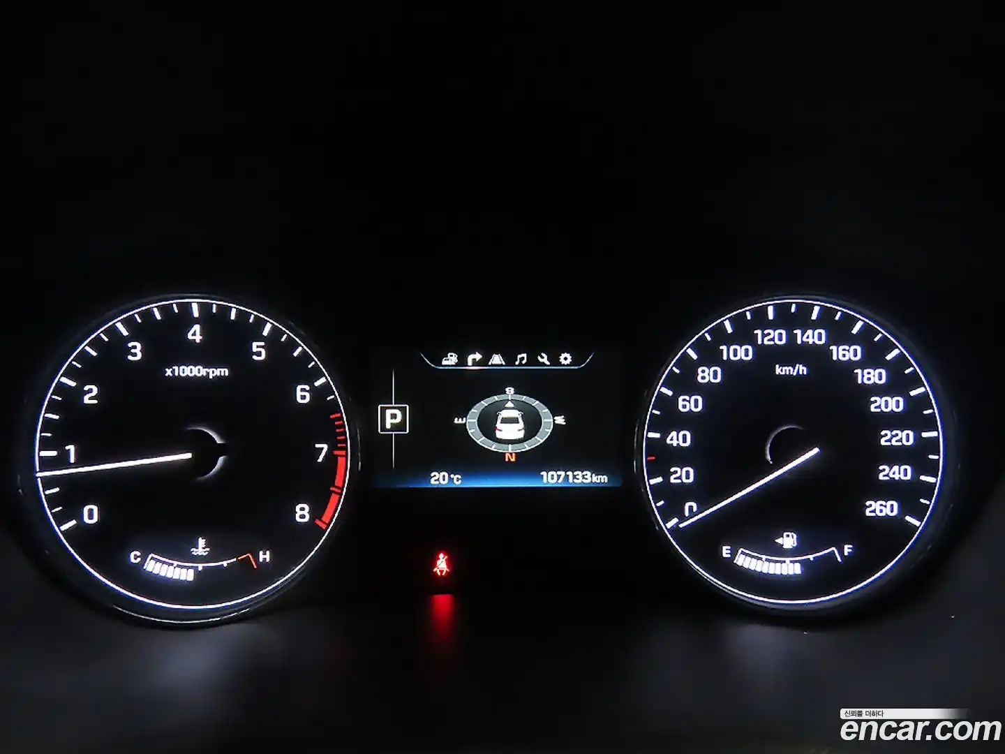 Genesis Hyundai 2014.10-INNER-010