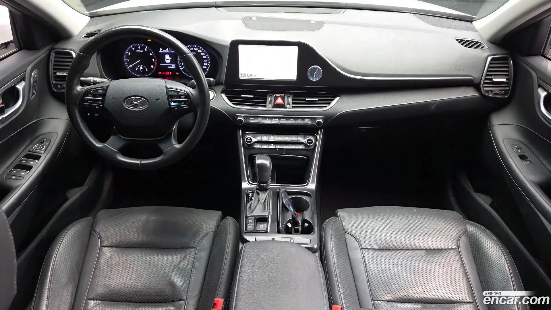 Grandeur Hyundai 2017.6-INNER-007