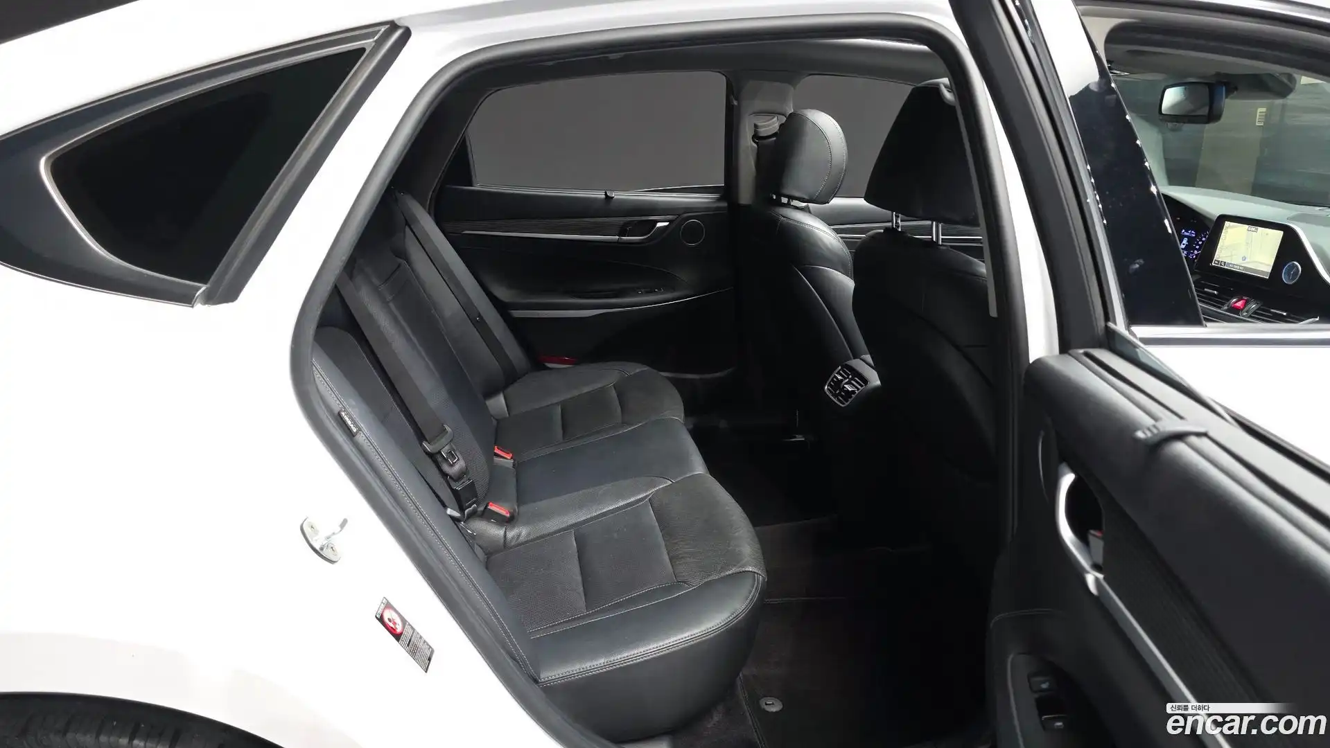 Grandeur Hyundai 2017.6-OPTION-016