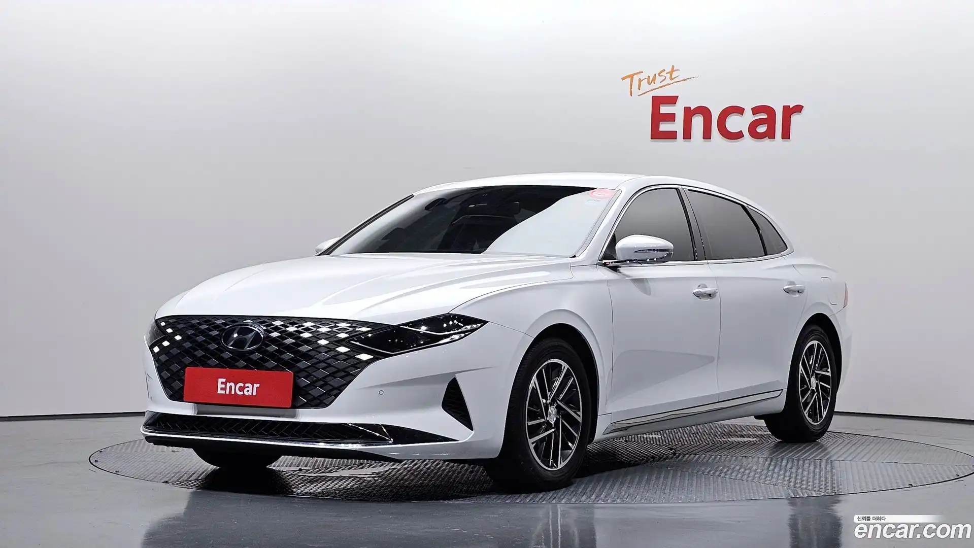 Grandeur Hyundai 2022.5-OUTER-001