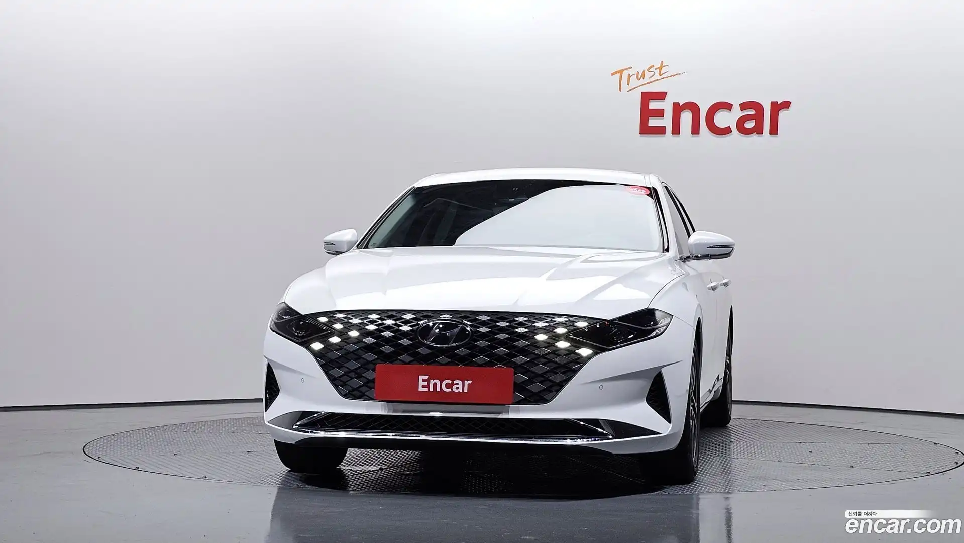 Grandeur Hyundai 2022.5-OUTER-003