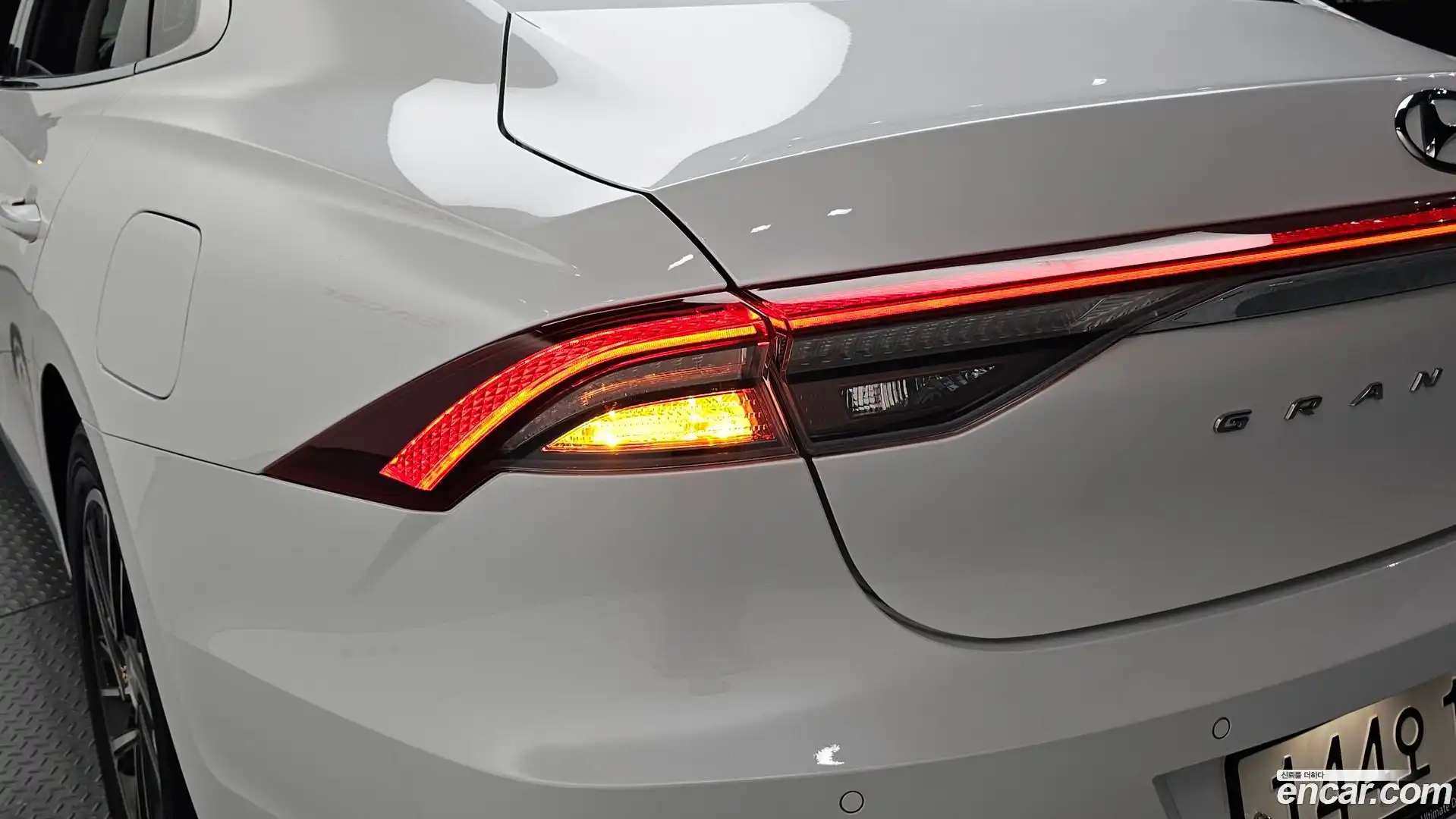 Grandeur Hyundai 2022.5-OUTER-033
