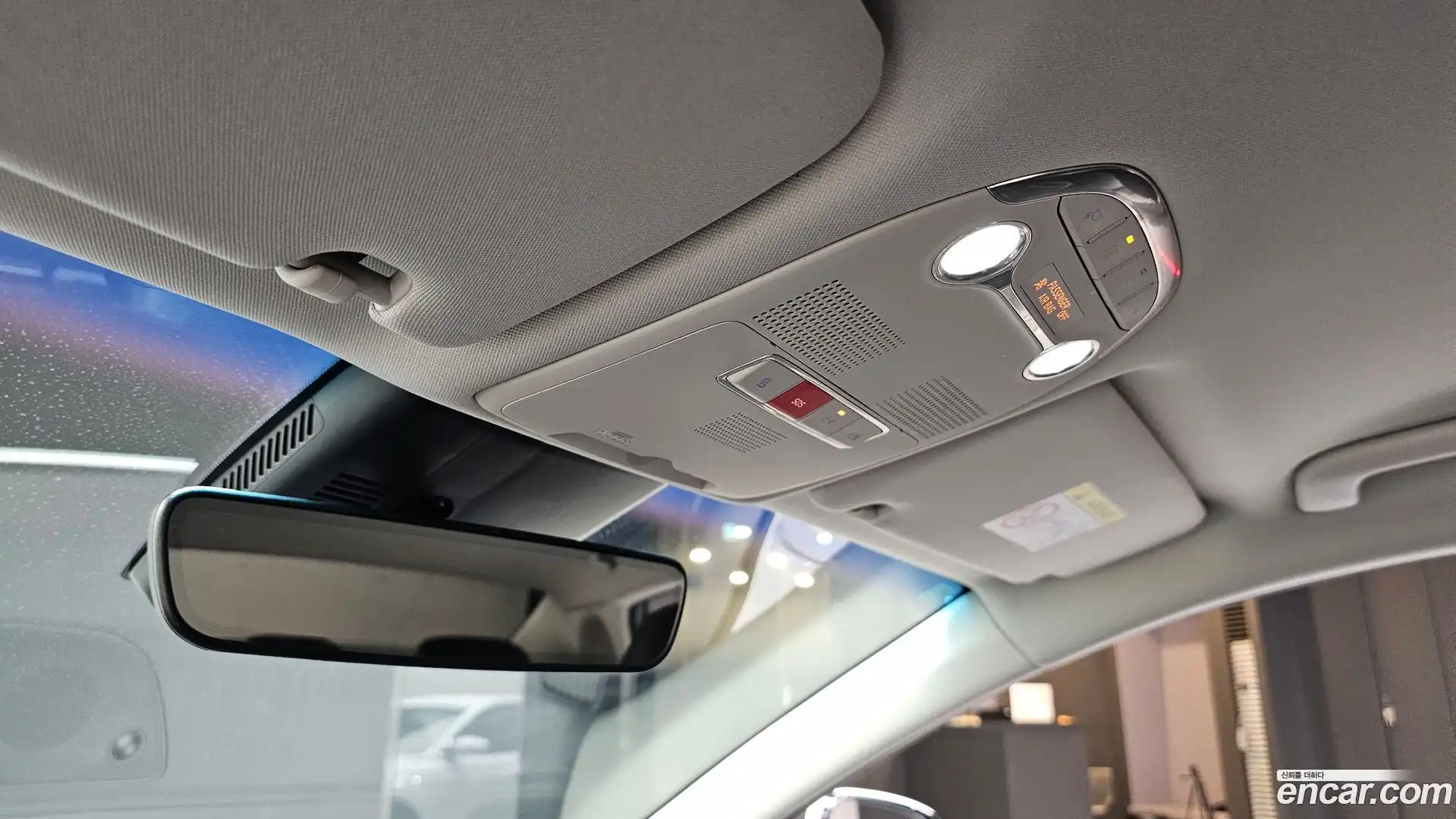 Grandeur Hyundai 2022.5-OPTION-040