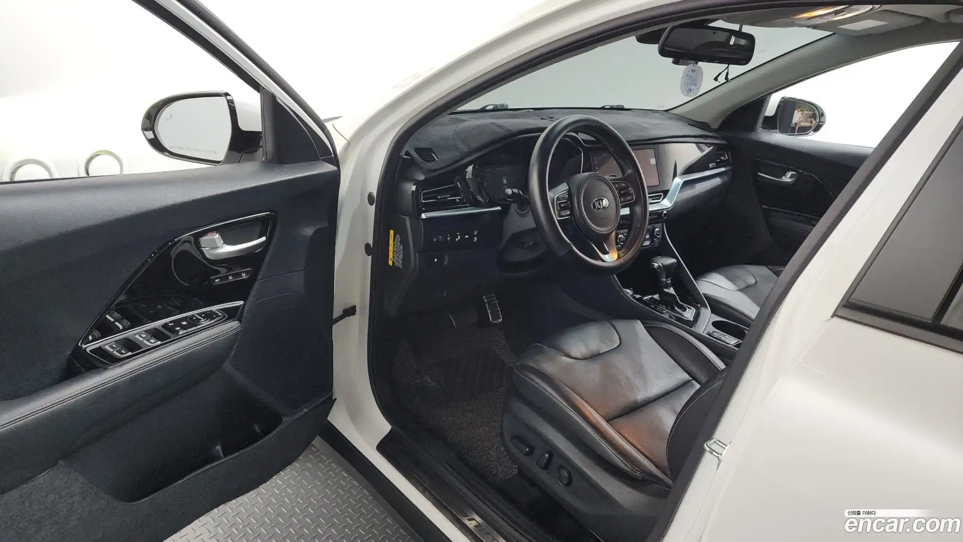 Niro Kia 2020.11-INNER-010