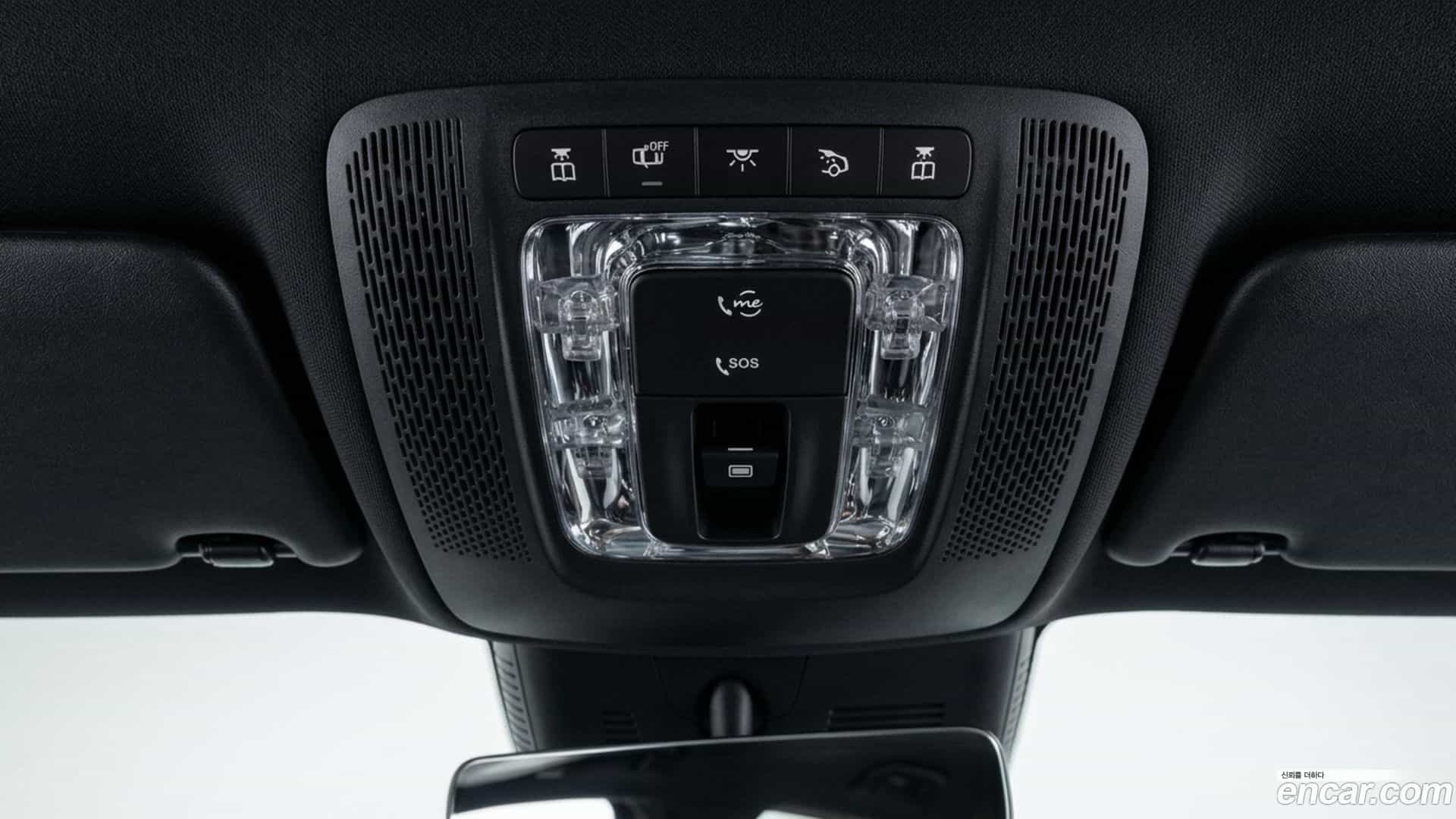 GLA-Class Mercedes-Benz 2025.4-OPTION-015