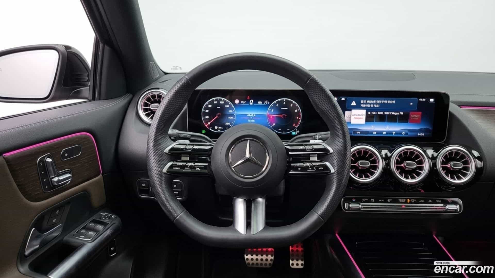 GLA-Class Mercedes-Benz 2025.4-OPTION-016