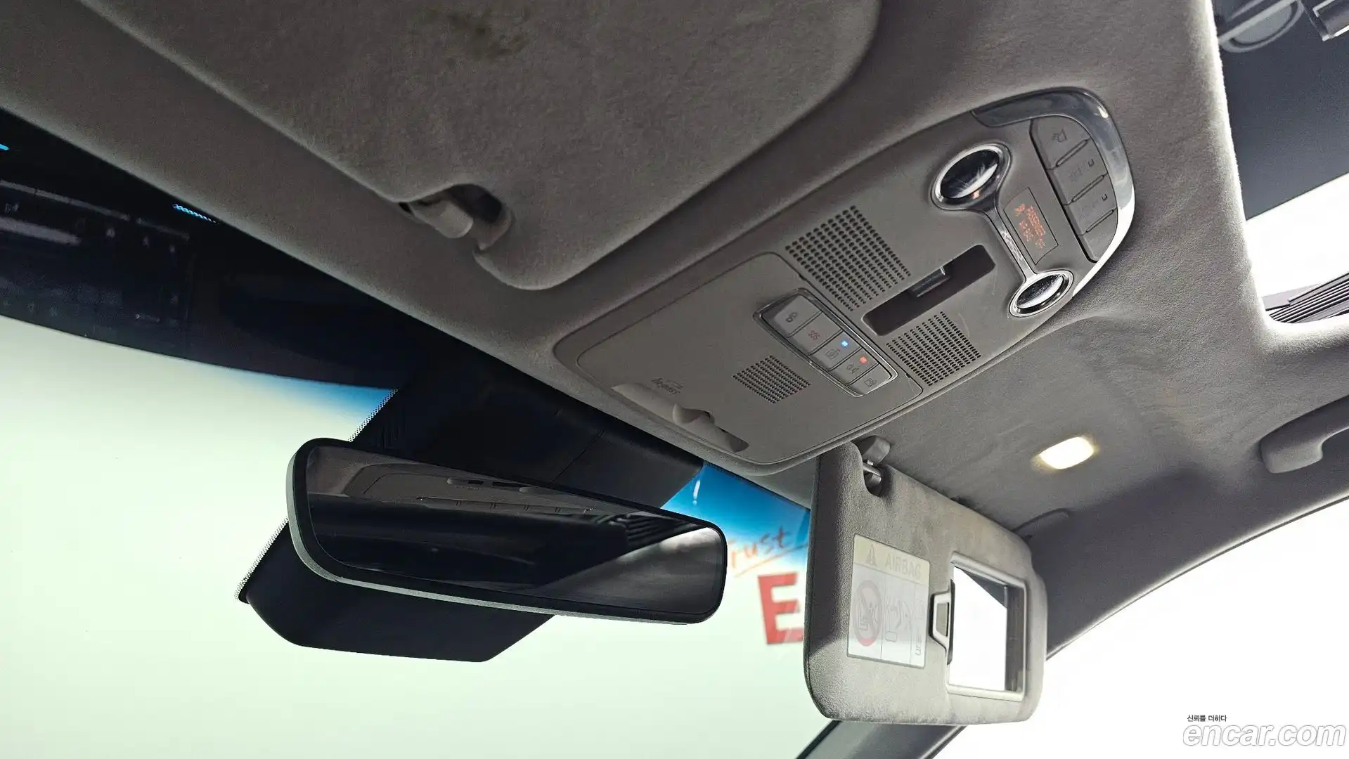 Grandeur Hyundai 2021.3-OPTION-040