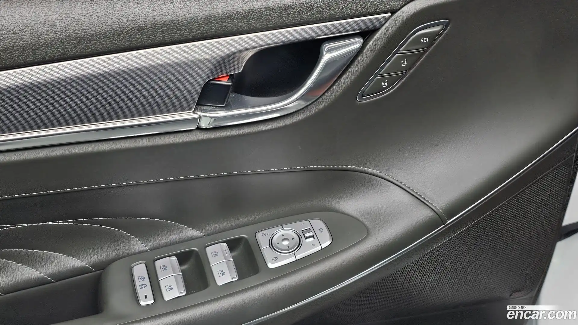 Grandeur Hyundai 2021.3-OPTION-041