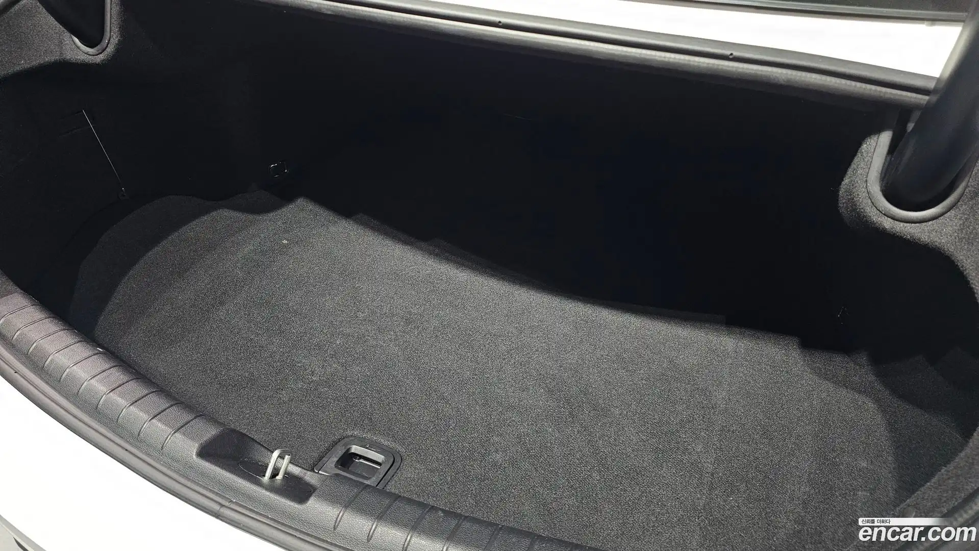 Grandeur Hyundai 2021.3-OPTION-043