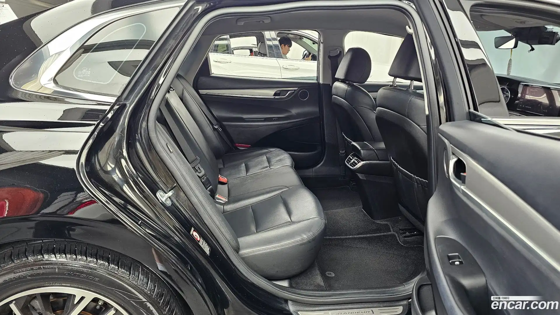 Grandeur Hyundai 2021.2-OPTION-016