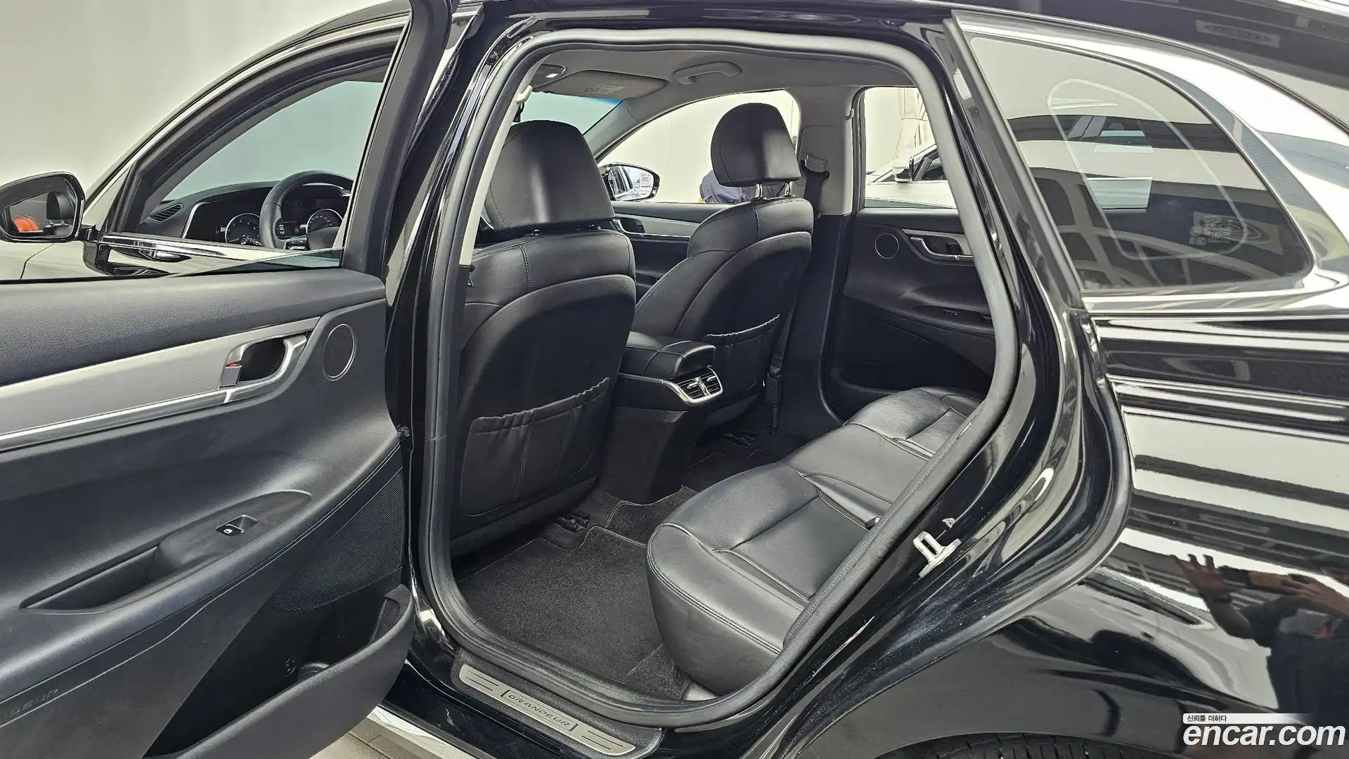 Grandeur Hyundai 2021.2-INNER-036